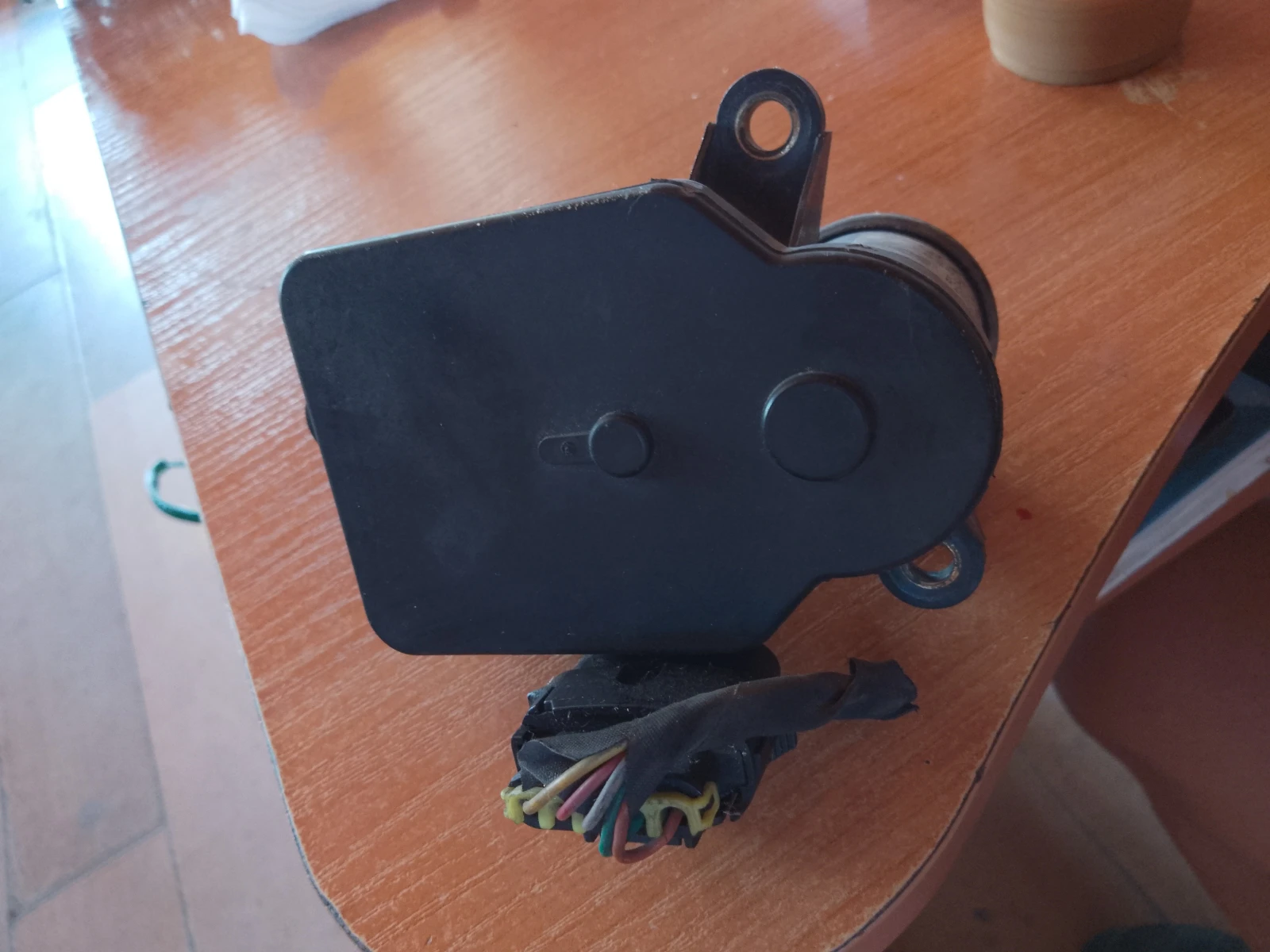 28381-2F000    2.2  197 | Mobile.bg   3