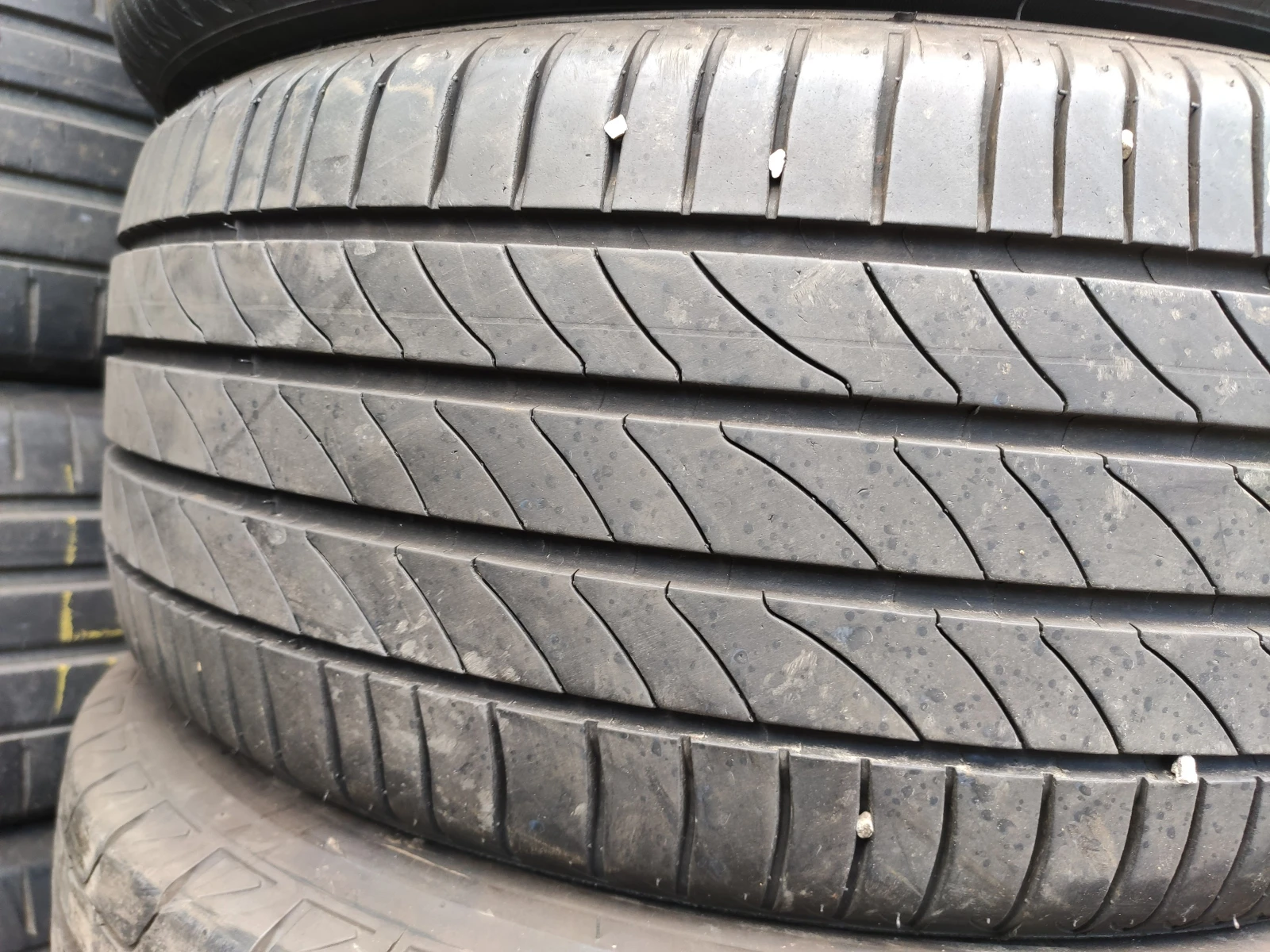 Гуми Летни 215/50R17, снимка 6 - Гуми и джанти - 54987382