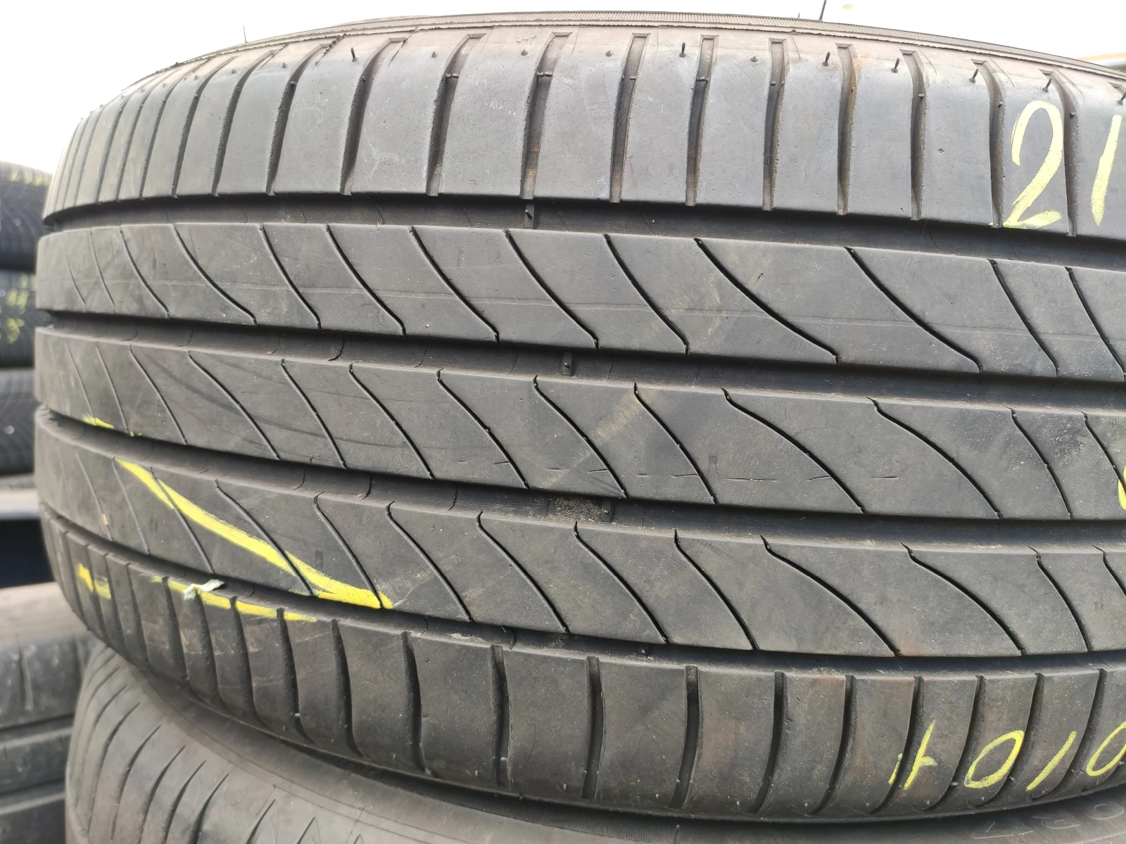 Гуми Летни 215/50R17, снимка 3 - Гуми и джанти - 54987382