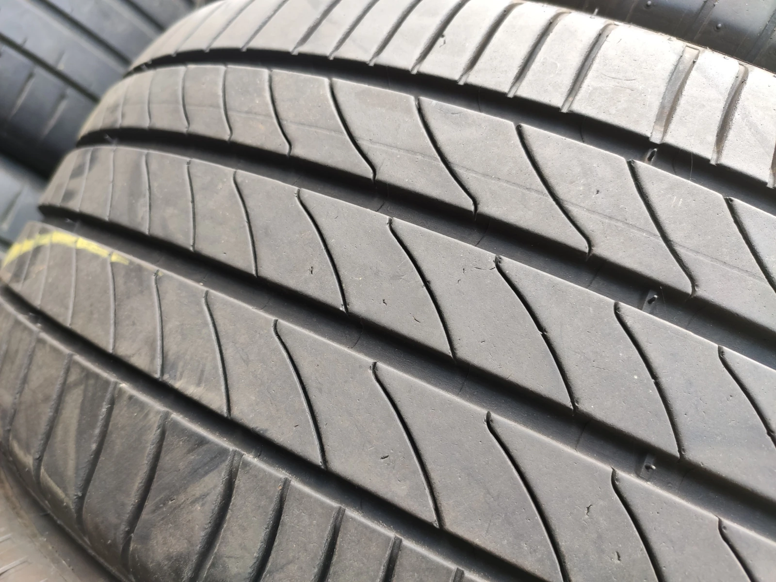 Гуми Летни 215/50R17