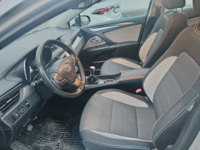 Toyota Avensis Седан, снимка 7