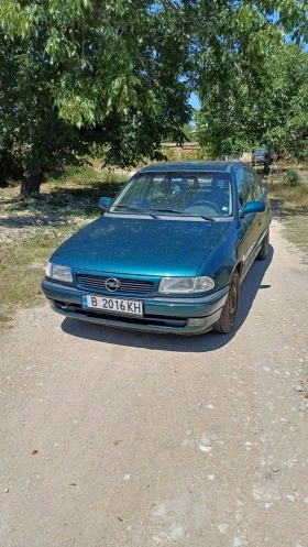 Opel Astra, снимка 1