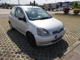 Toyota Yaris 1.0, снимка 3