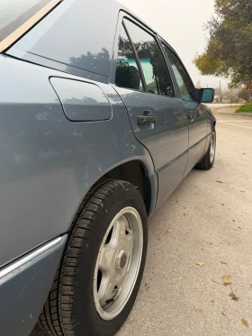 Mercedes-Benz 124 300ТД климатик! 4х4, снимка 4