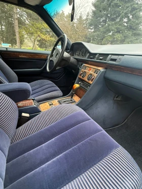 Mercedes-Benz 124 300ТД климатик! 4х4, снимка 12