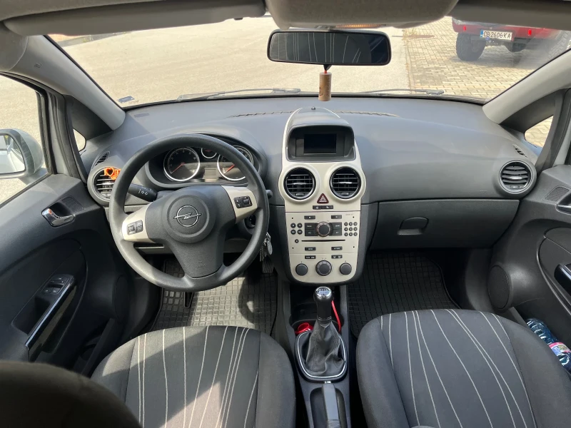 Opel Corsa 1.2 16V, снимка 4 - Автомобили и джипове - 48411466