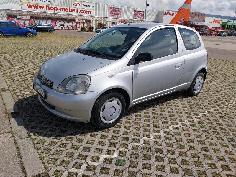 Toyota Yaris 1.0, снимка 1 - Автомобили и джипове - 48494960