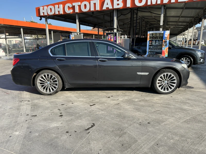 BMW 740, снимка 2 - Автомобили и джипове - 49590014