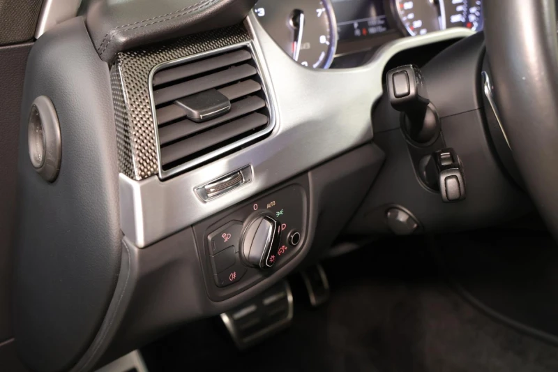 Audi S8 4.0 TFSI Quattro, снимка 16 - Автомобили и джипове - 52104821