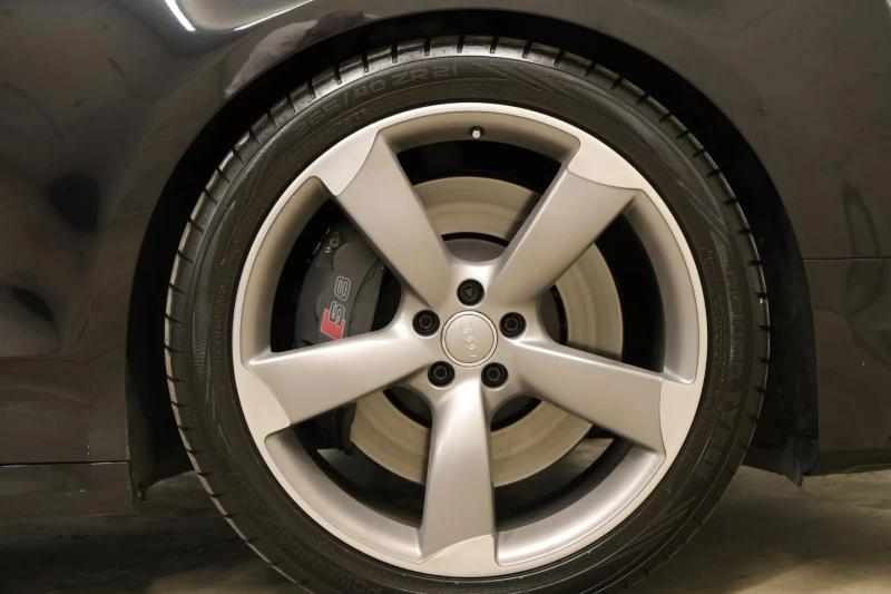 Audi S8 4.0 TFSI Quattro, снимка 12 - Автомобили и джипове - 52104821