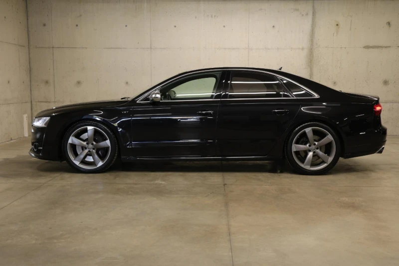 Audi S8 4.0 TFSI Quattro, снимка 3 - Автомобили и джипове - 52104821