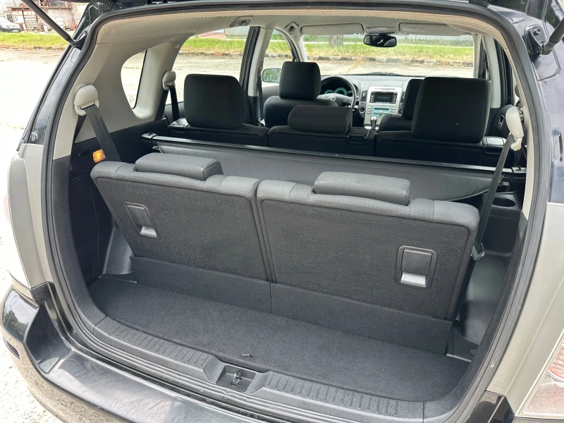 Toyota Corolla verso 1.8i NAVI/ 6+ 1, снимка 16 - Автомобили и джипове - 52729760