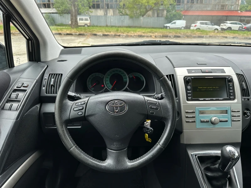 Toyota Corolla verso 1.8i NAVI/ 6+ 1, снимка 14 - Автомобили и джипове - 52729760