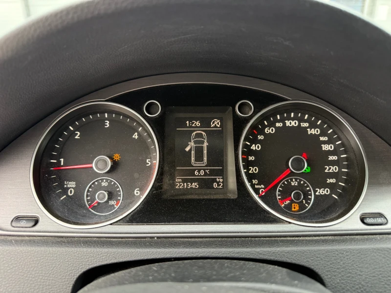 VW Passat 2.0TDI* BLUEMOTION* DSG* НОВ ВНОС* , снимка 9 - Автомобили и джипове - 52593264
