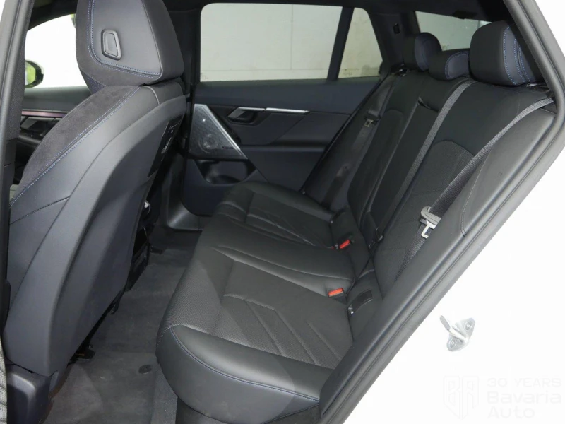 BMW i5 40 eDrive Touring M Sport Paket, снимка 8 - Автомобили и джипове - 52834407