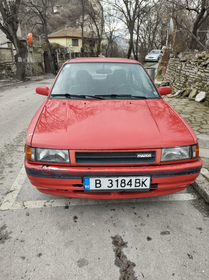 Mazda 323 седан