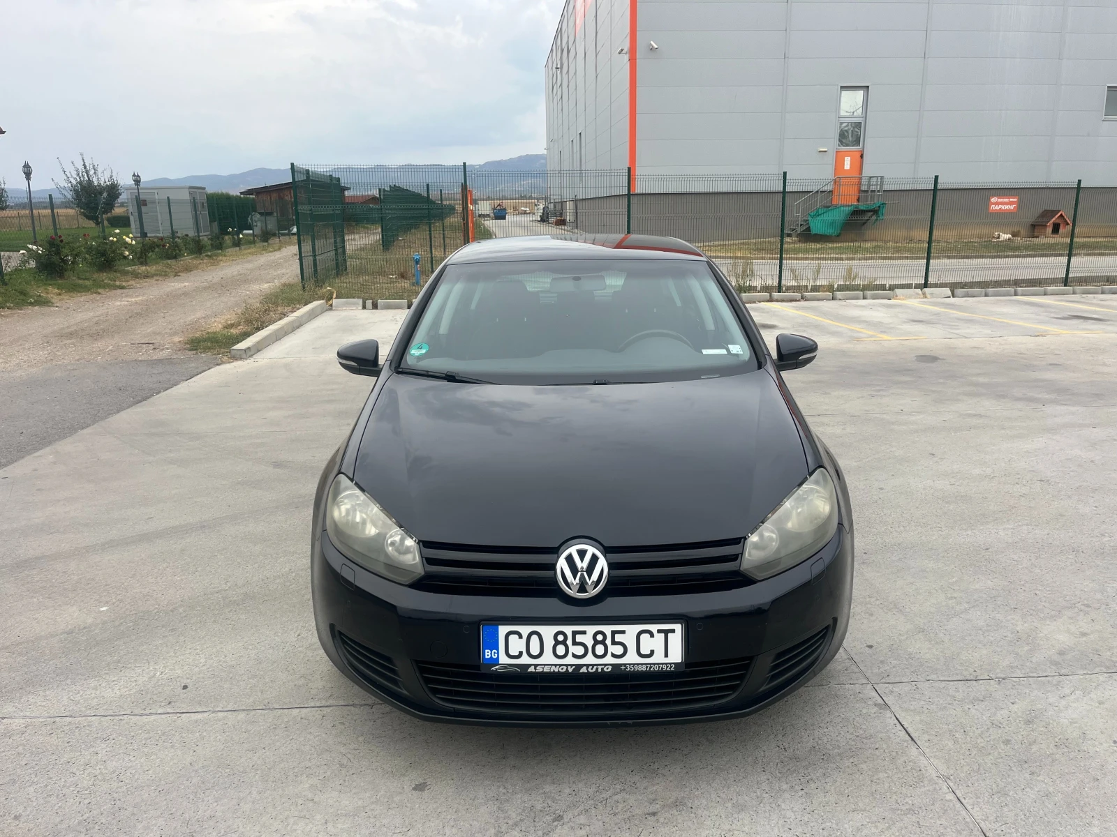 VW Golf - [1] 