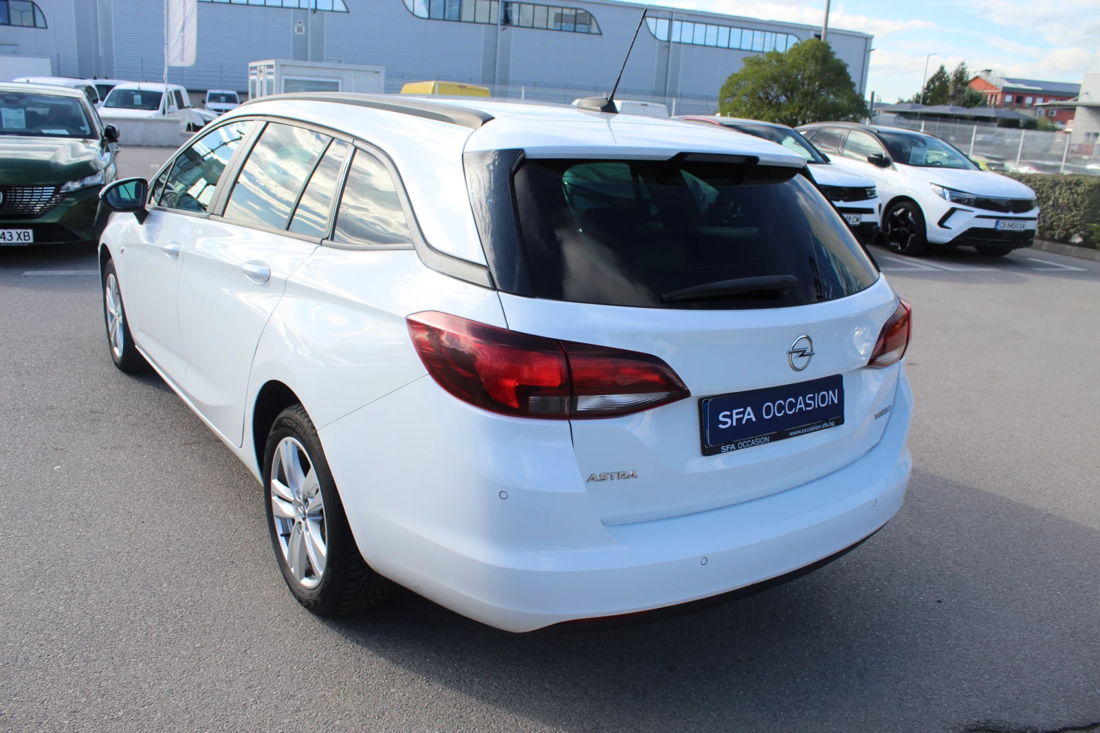 Opel Astra SPORTS TOURER 1.4 ECOTEC / 125 HP BVM6 //1711R22 - изображение 3