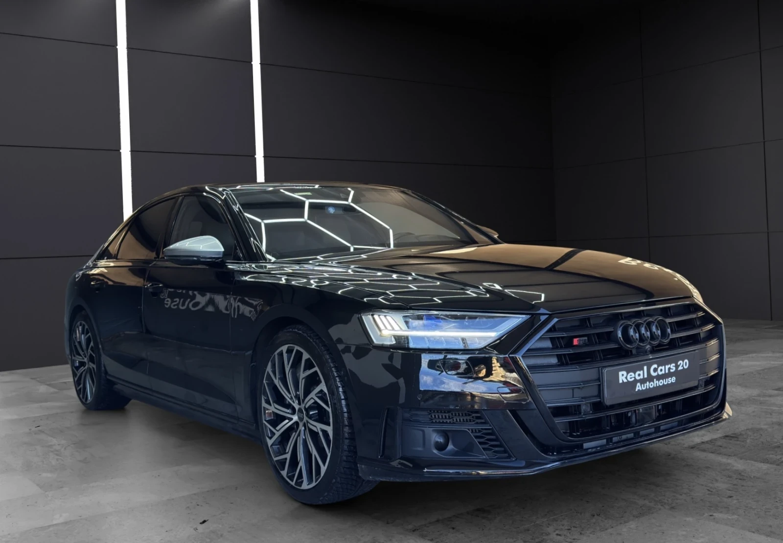 Audi S8 TFSI* CERAMIC* CARBON* BLACK EDITION* B&O* 360* DI - изображение 3