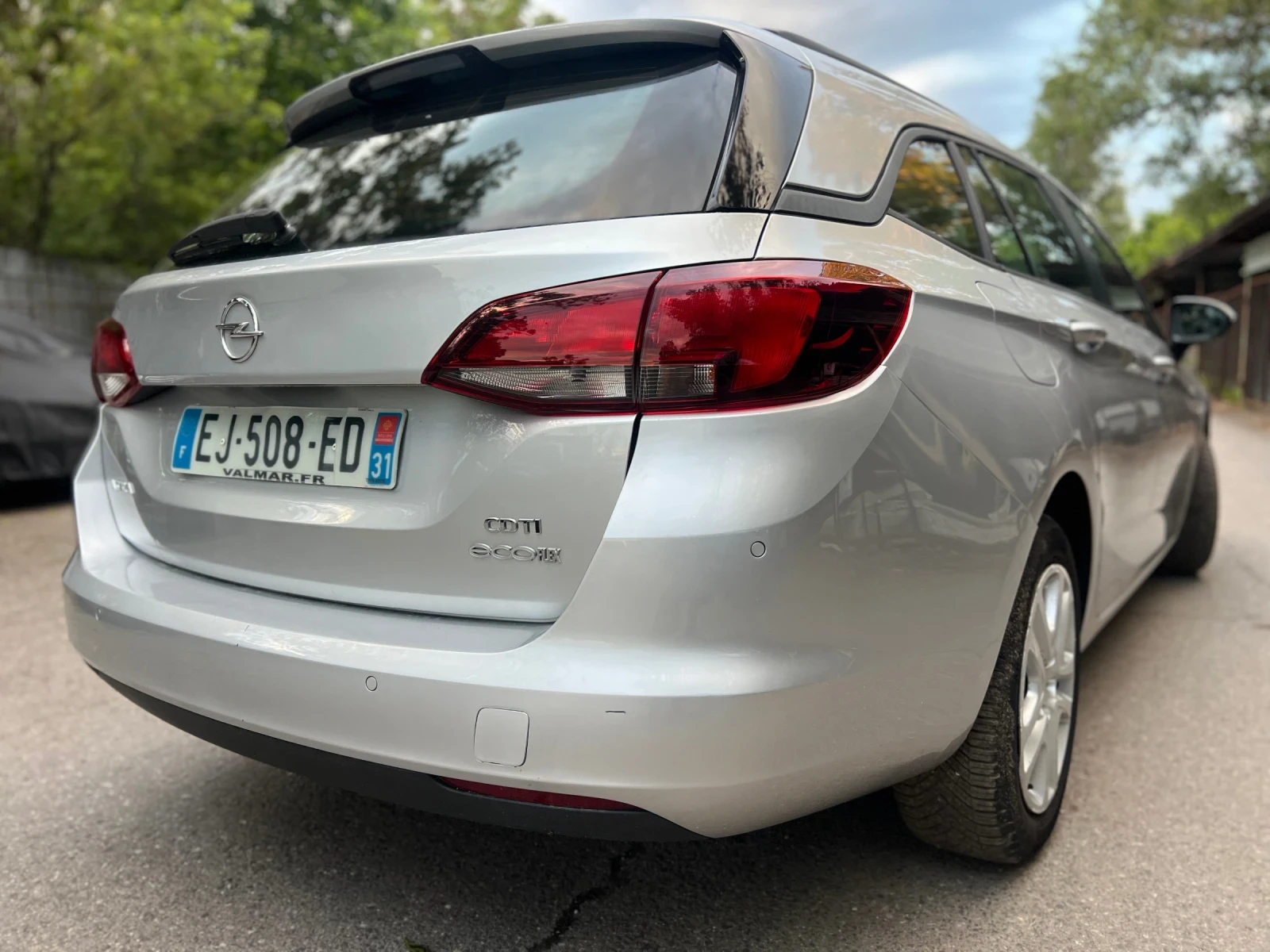 Opel Astra 1.6CDTI  SW  ECOFLEX BUSINESS EDITION - изображение 4