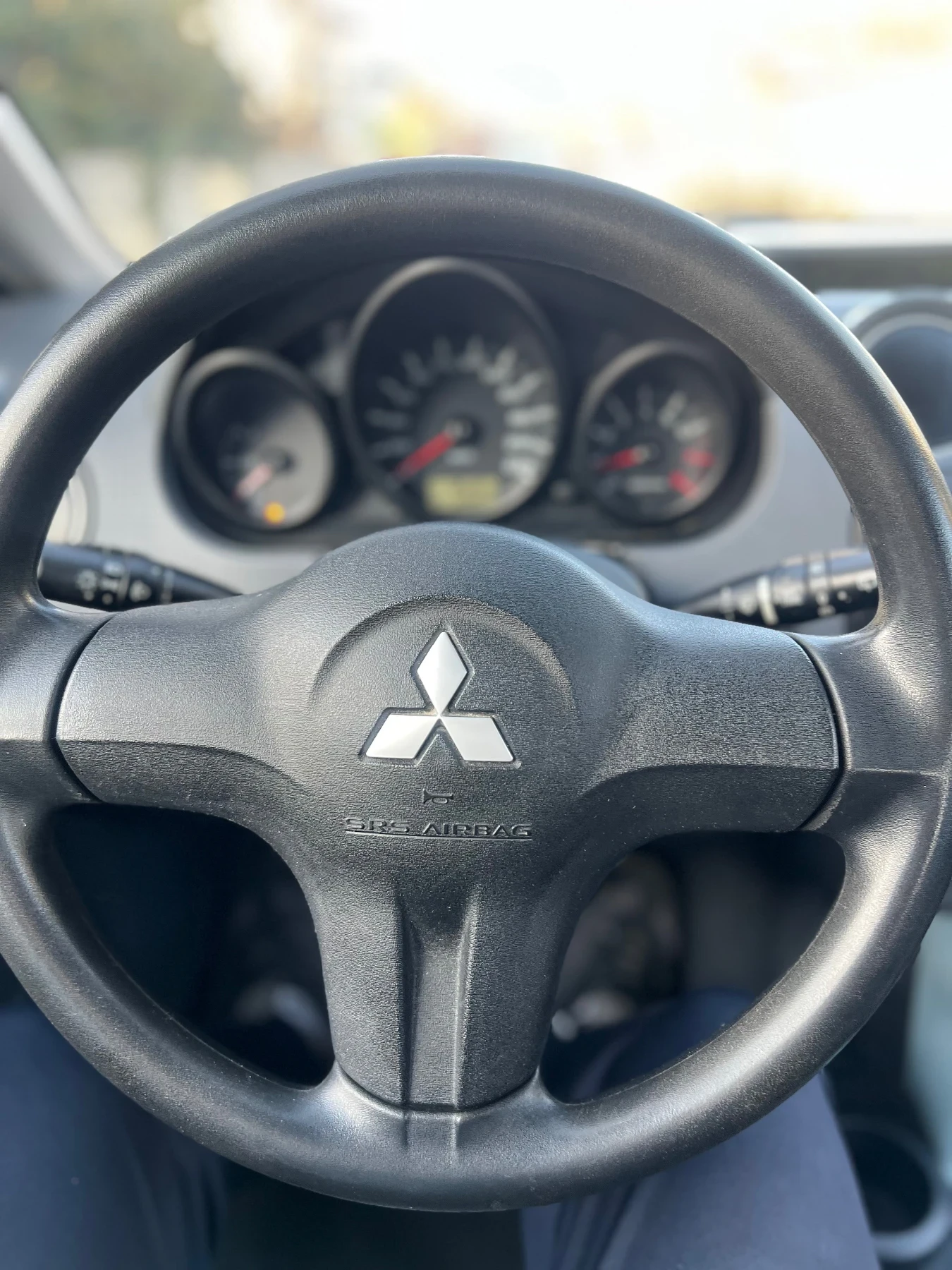Mitsubishi Colt  - изображение 8