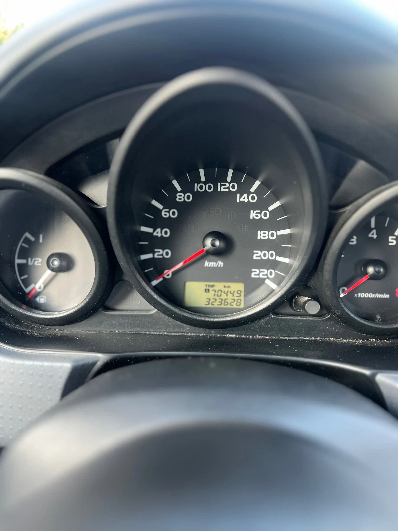 Mitsubishi Colt  - изображение 9