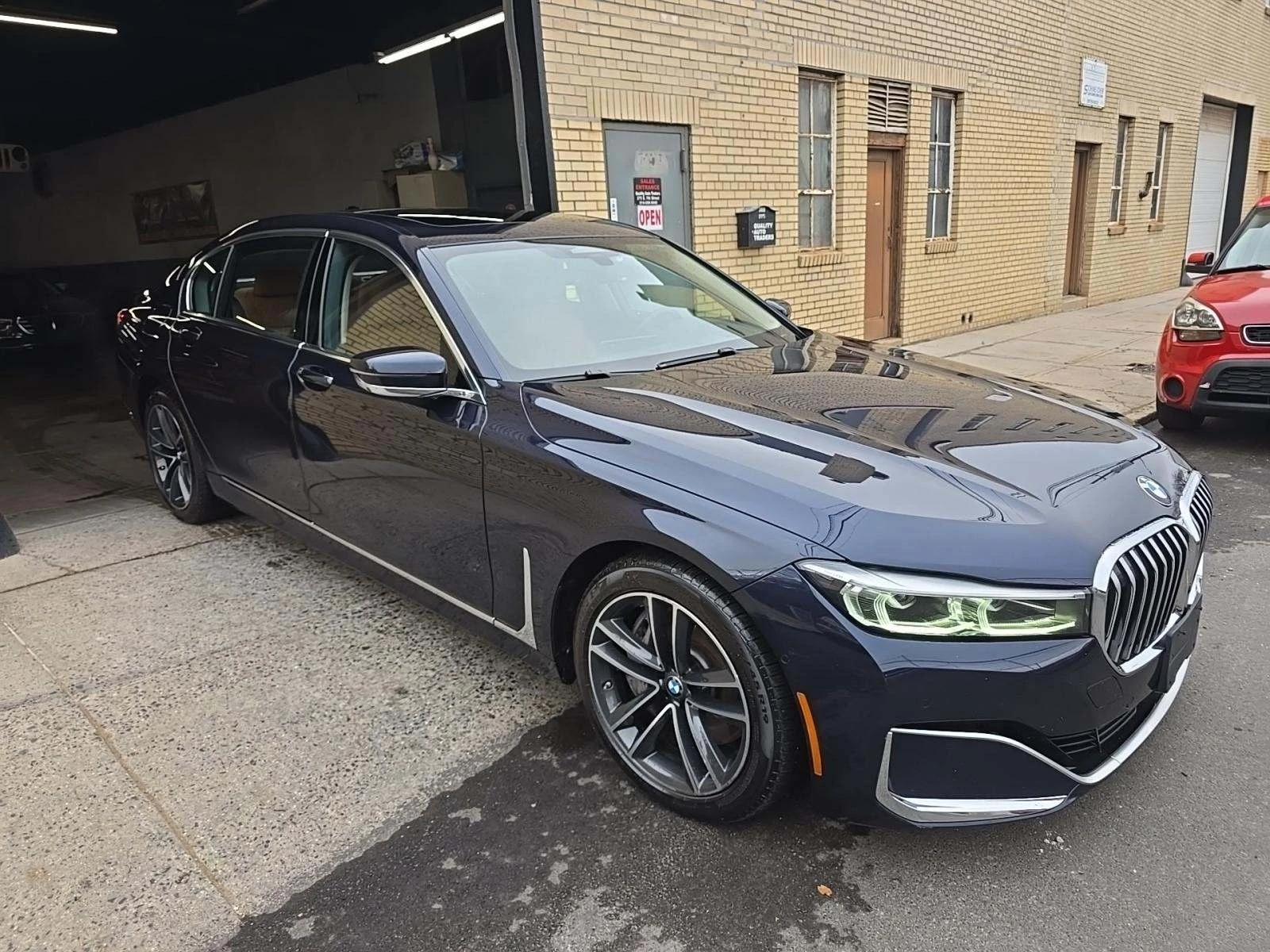 BMW 750 xDrive | Mobile.bg   2