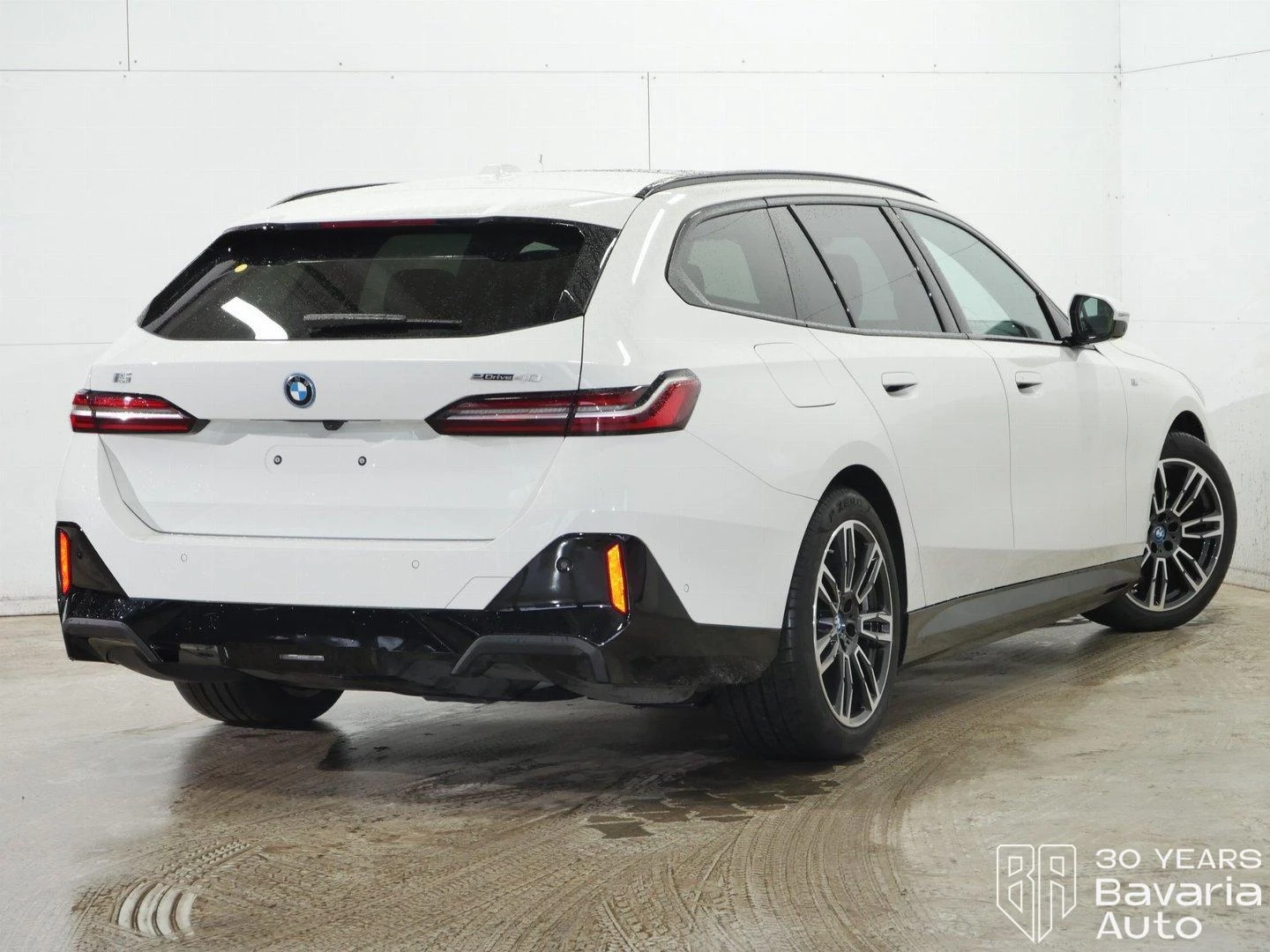 BMW i5 40 eDrive Touring M Sport Paket | Mobile.bg � ����������� 3