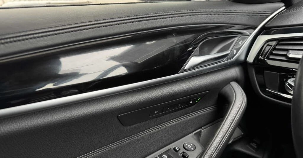 BMW 550 xDrive * АвтоКреди* (ЦЕНА ДО БГ)*  - изображение 9