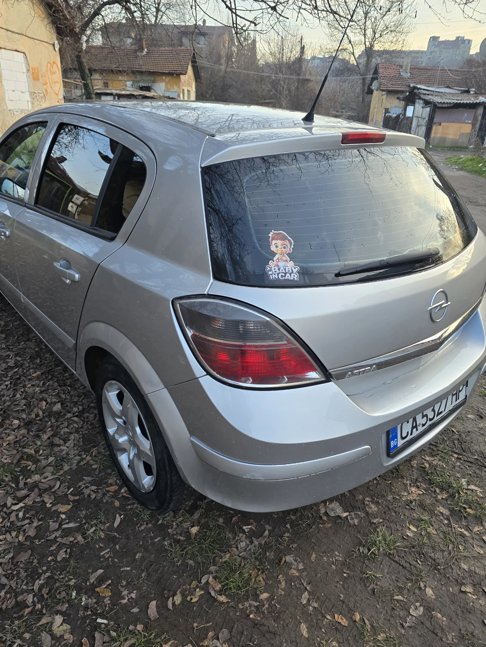 Opel Astra, снимка 2 - Автомобили и джипове - 53684771