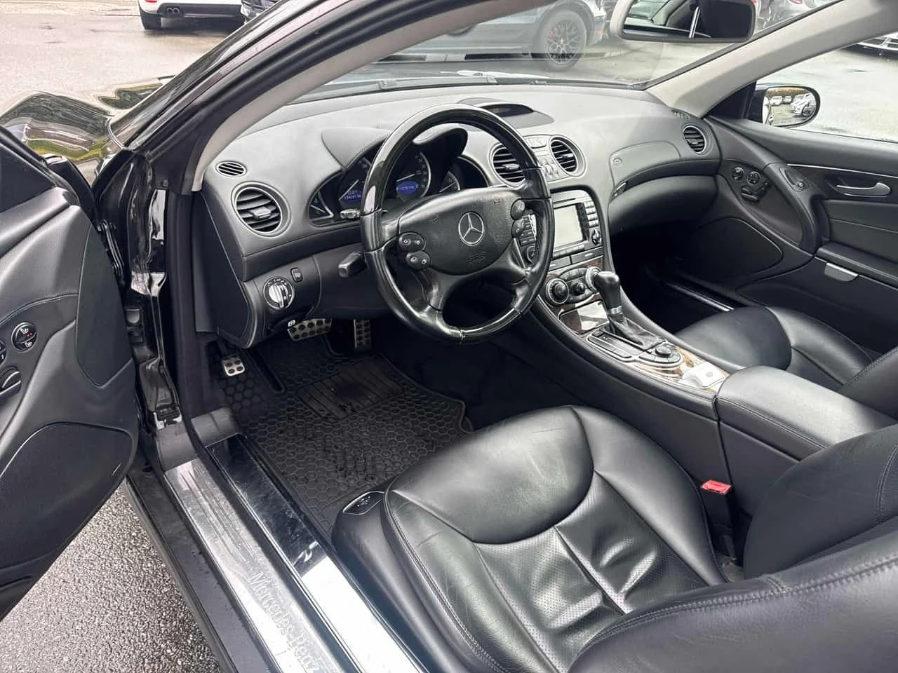 Mercedes-Benz SL * 2dr Roadster 5.5L V8 * CARFAX * ЦЕНА ДО БГ, снимка 7 - Автомобили и джипове - 53740473