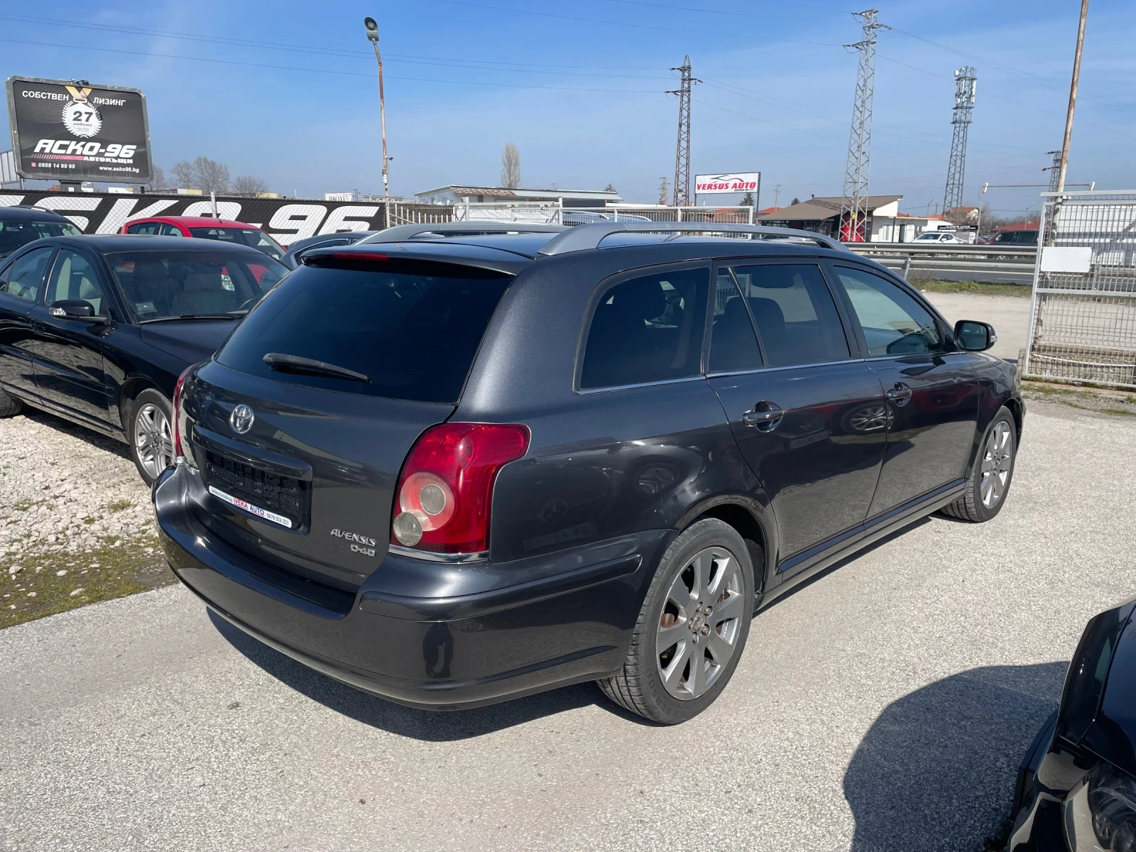 Toyota Avensis 2.0 D4D, снимка 4 - Автомобили и джипове - 53832299