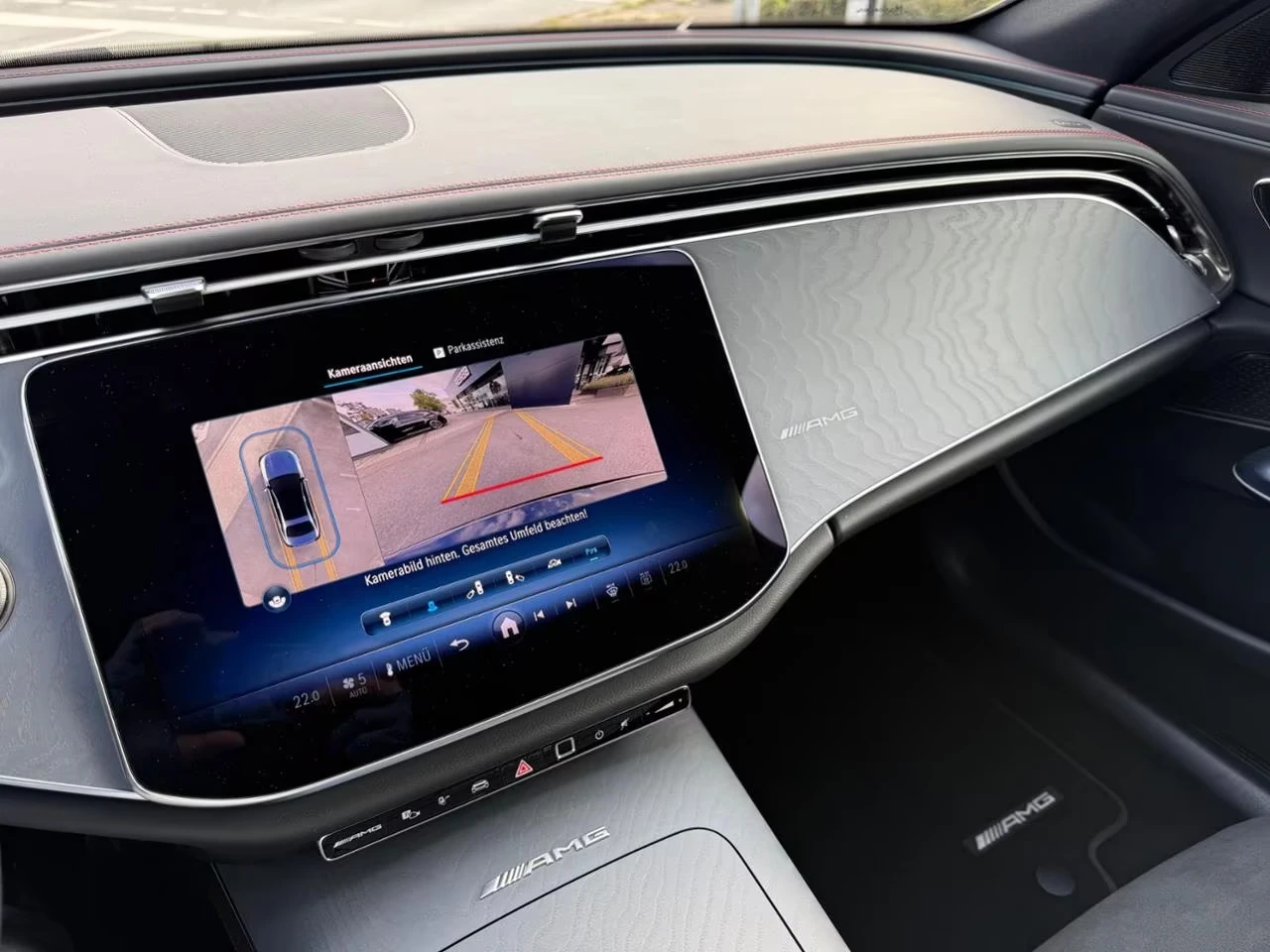 Mercedes-Benz E 53 AMG PLUG-IN HYBRID/4-MATIC/DISTRONIC/360/DIGTAL LIGHT/, снимка 13 - Автомобили и джипове - 53897983