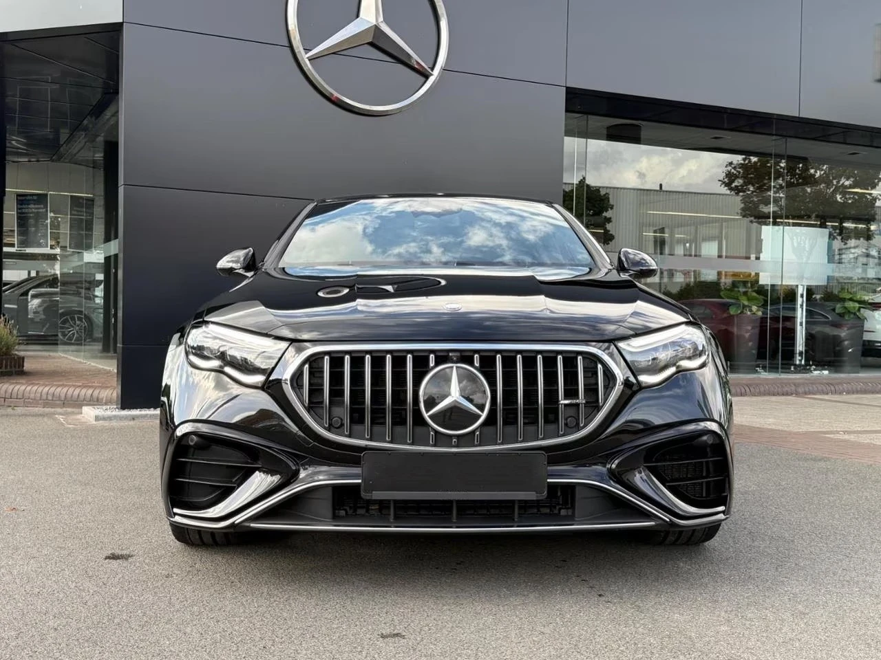 Mercedes-Benz E 53 AMG PLUG-IN HYBRID/4-MATIC/DISTRONIC/360/DIGTAL LIGHT/, снимка 3 - Автомобили и джипове - 53897983