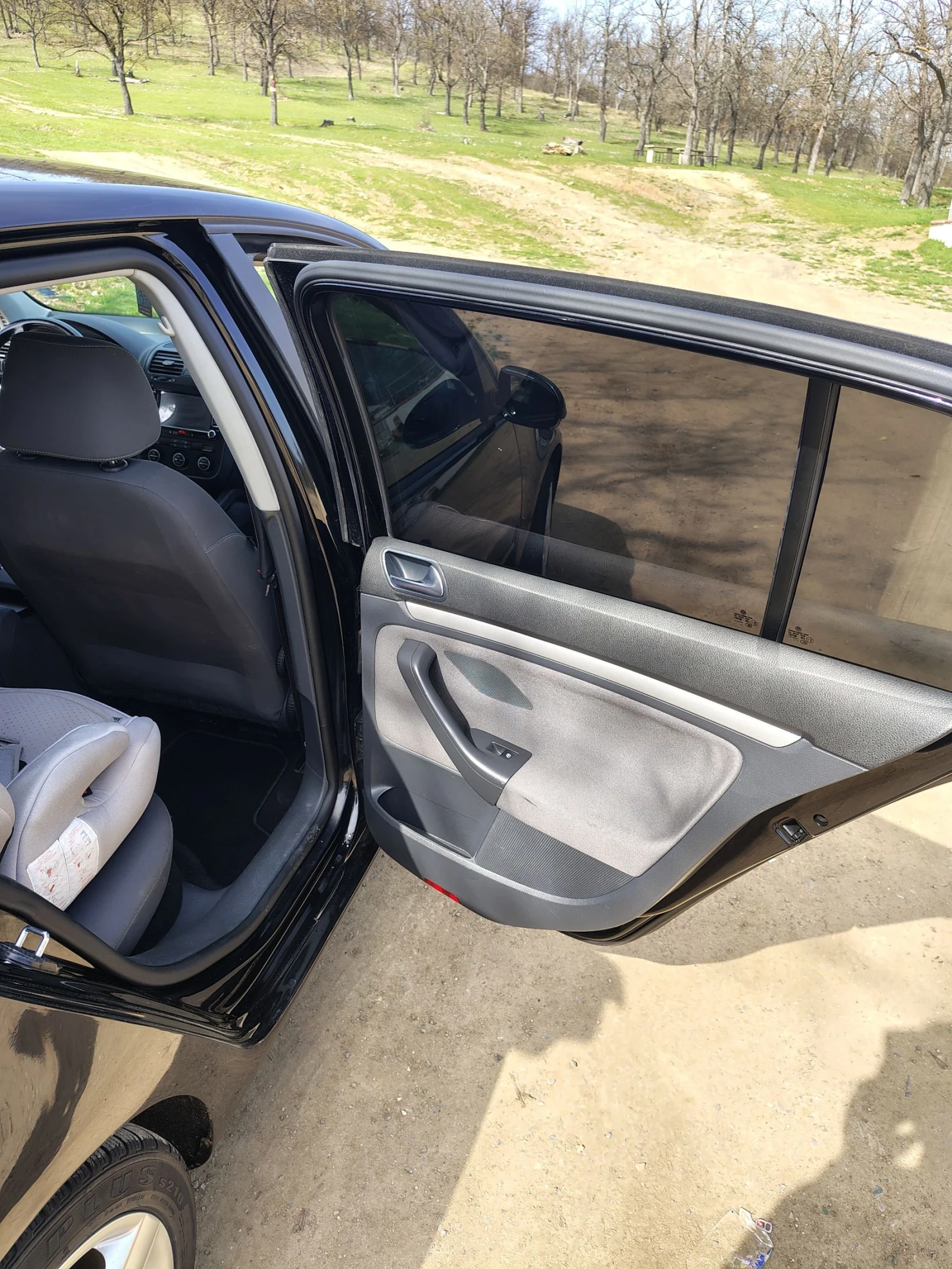 VW Golf 1.9 TDI 90 к.с, снимка 13 - Автомобили и джипове - 54285637