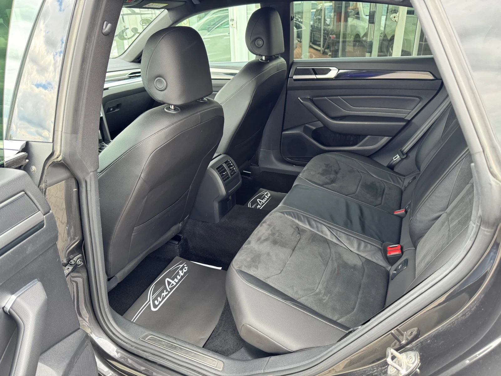 VW Arteon 2.0TDI#R-LINE#DISTR#KEYLESS#360* CAM#ALCANTARA | Mobile.bg � ����������� 12