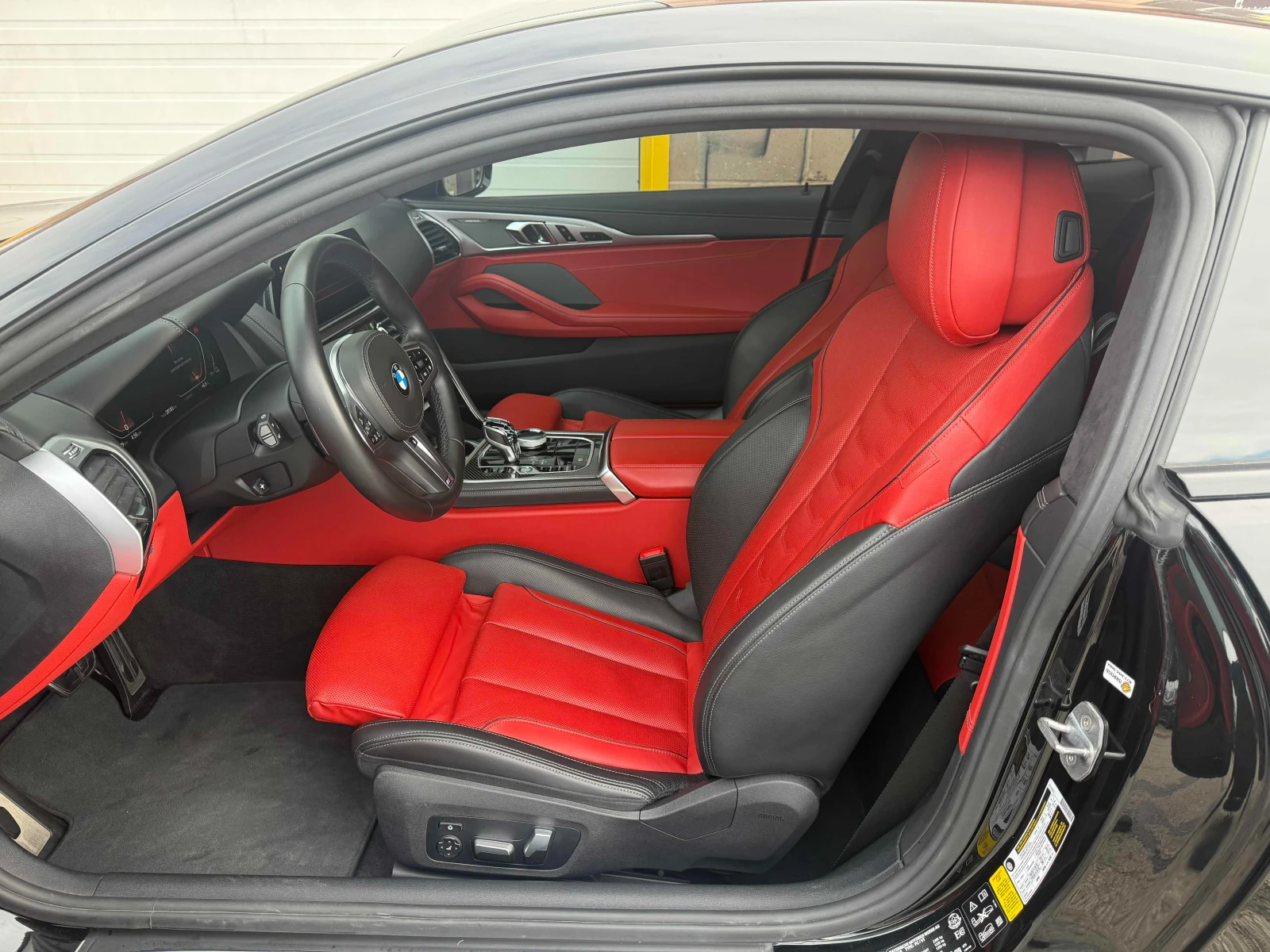BMW 850 M * CARFAX * АВТО КРЕДИТ * ПРОГНОЗНА ЦЕНА ДО БГ * , снимка 12 - Автомобили и джипове - 54623795