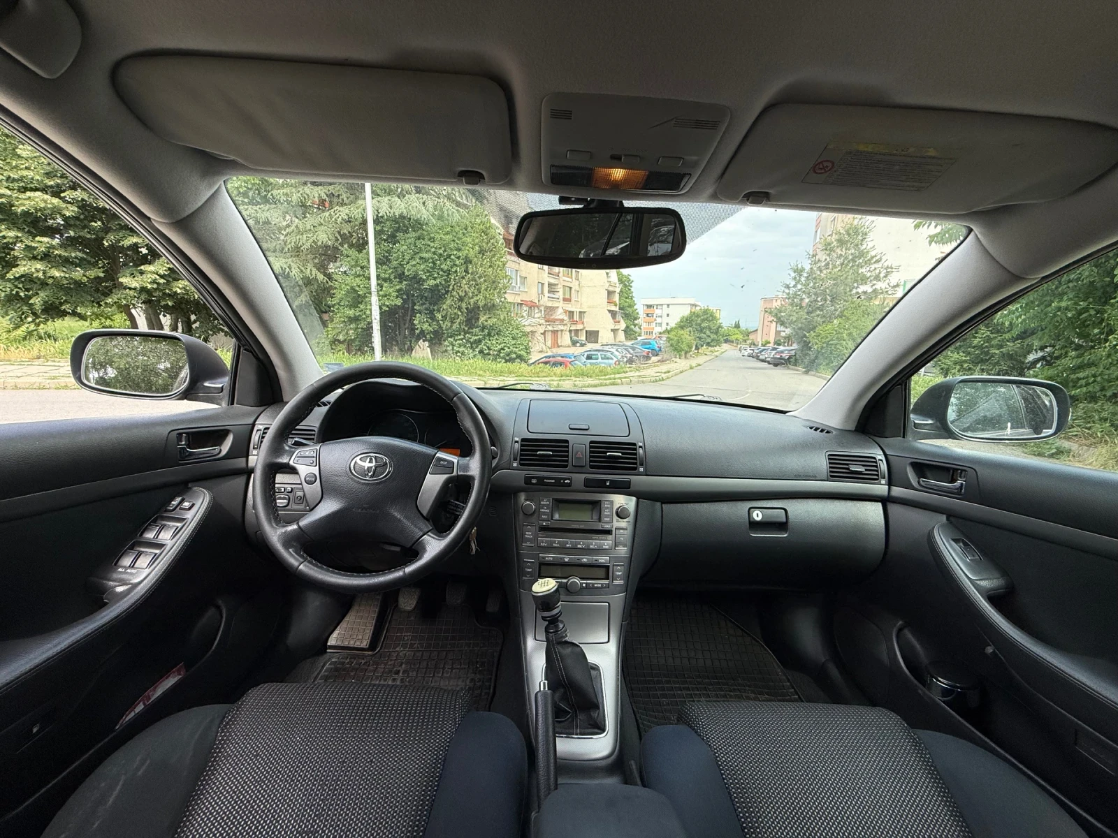 Toyota Avensis D-4D, снимка 12 - Автомобили и джипове - 54739537
