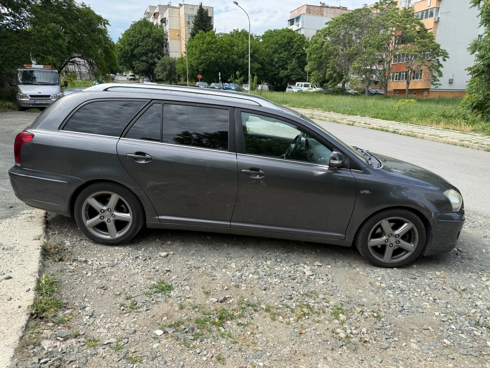 Toyota Avensis D-4D, снимка 2 - Автомобили и джипове - 54739537