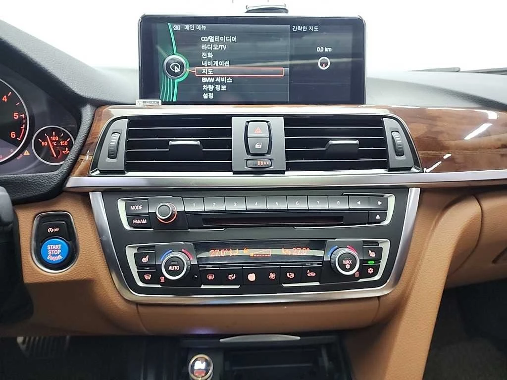 BMW 320 320d Luxury | 360  КАМЕРА | HUD | ШИБЕДАХ | КОЖА, снимка 11 - Автомобили и джипове - 54803139