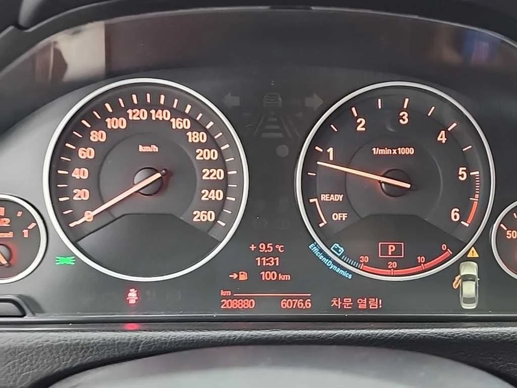BMW 320 320d Luxury | 360  КАМЕРА | HUD | ШИБЕДАХ | КОЖА, снимка 6 - Автомобили и джипове - 54803139