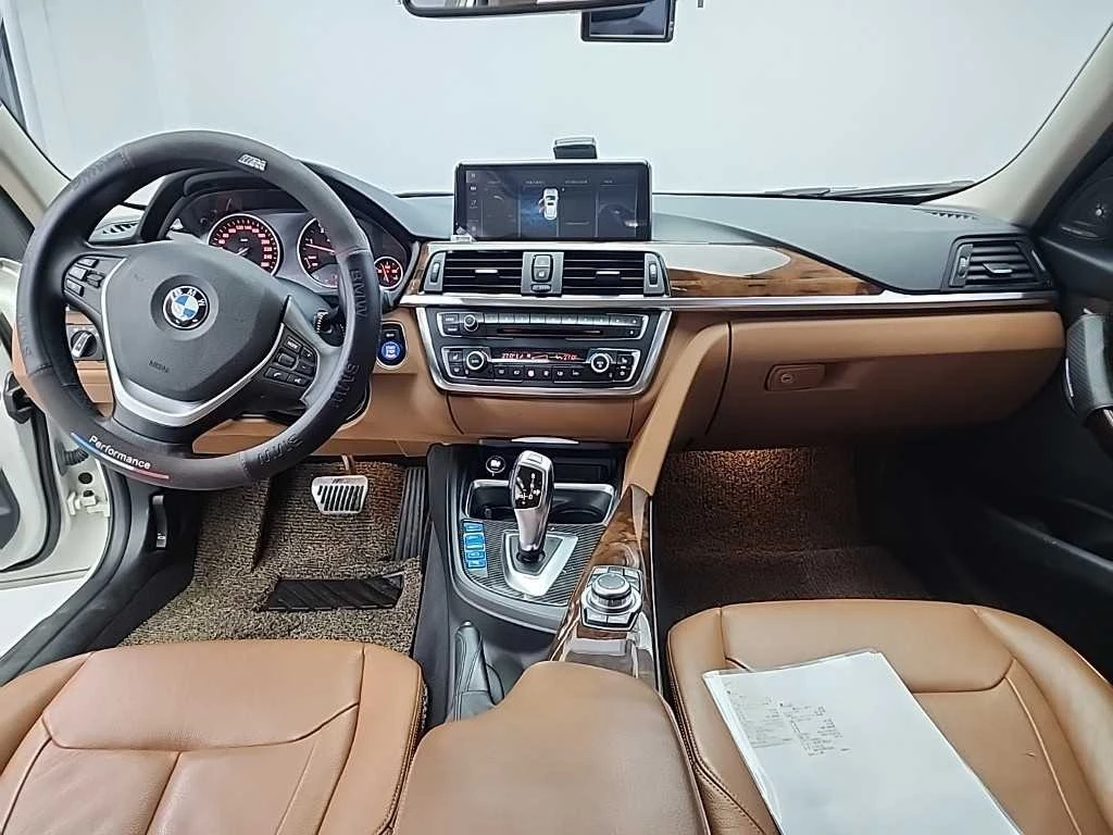 BMW 320 320d Luxury | 360  КАМЕРА | HUD | ШИБЕДАХ | КОЖА, снимка 5 - Автомобили и джипове - 54803139