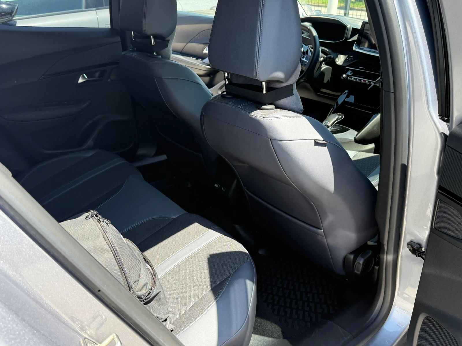 Peugeot 2008 1.5 BlueHDI 99000км, снимка 10 - Автомобили и джипове - 54818987