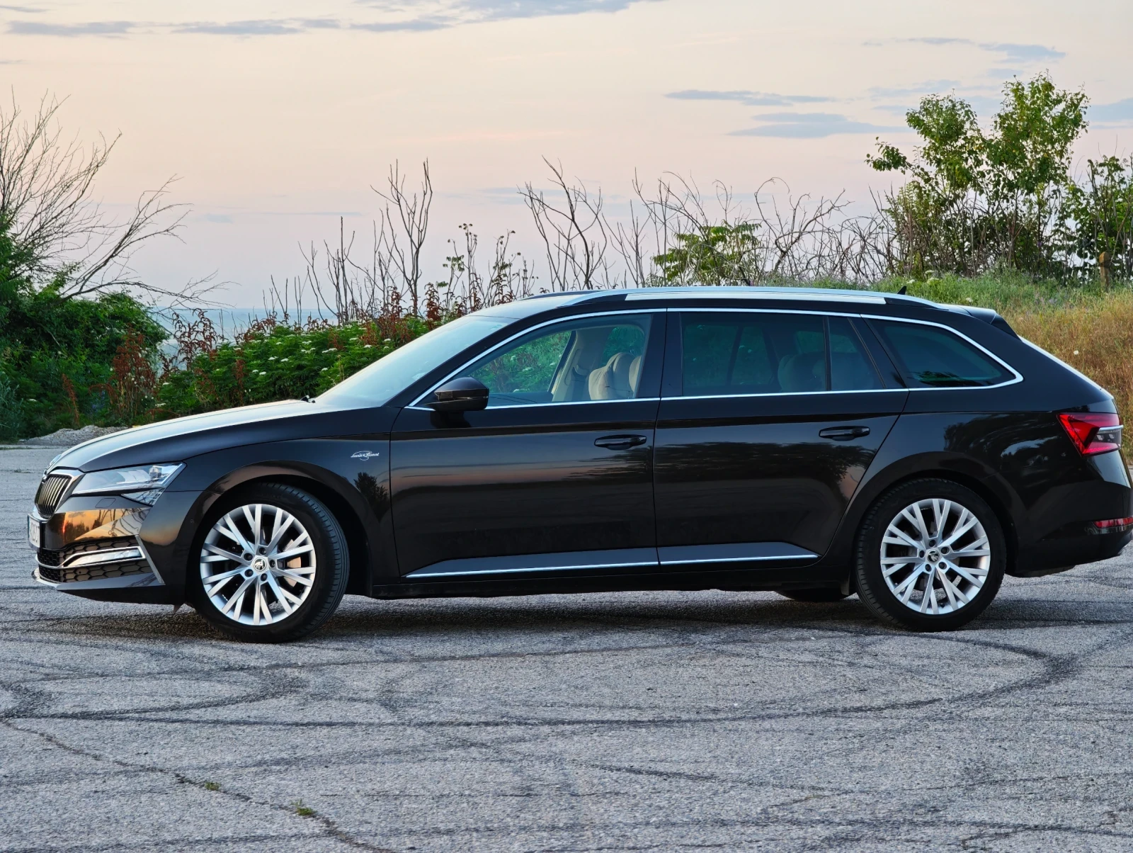 Skoda Superb L&K 200hp 4x4, снимка 2 - Автомобили и джипове - 54974291