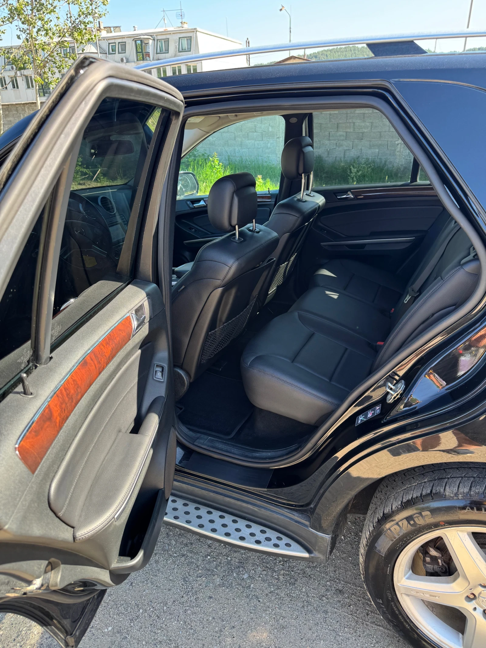 Mercedes-Benz ML 550 388 к.с., снимка 11 - Автомобили и джипове - 55084511