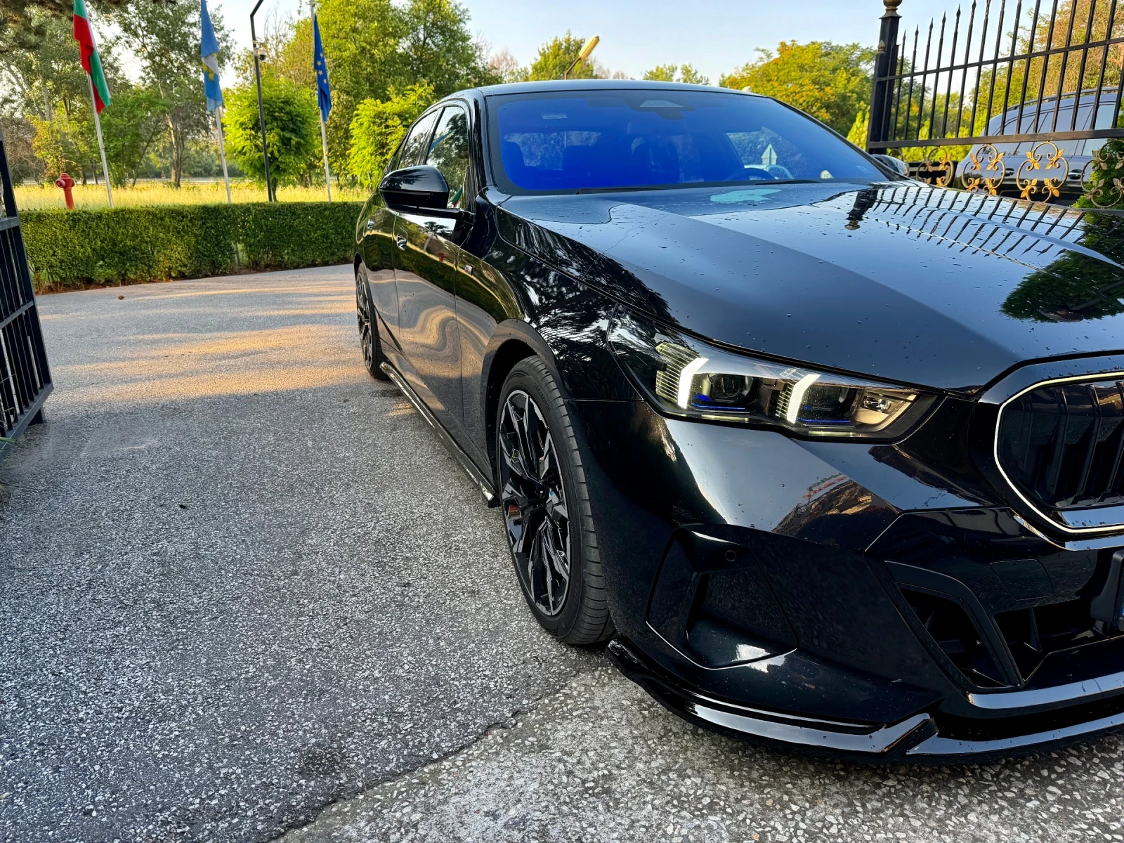 BMW 520 Shadow line-XDrive-M Pack-TOP!!!, снимка 3 - Автомобили и джипове - 55331574