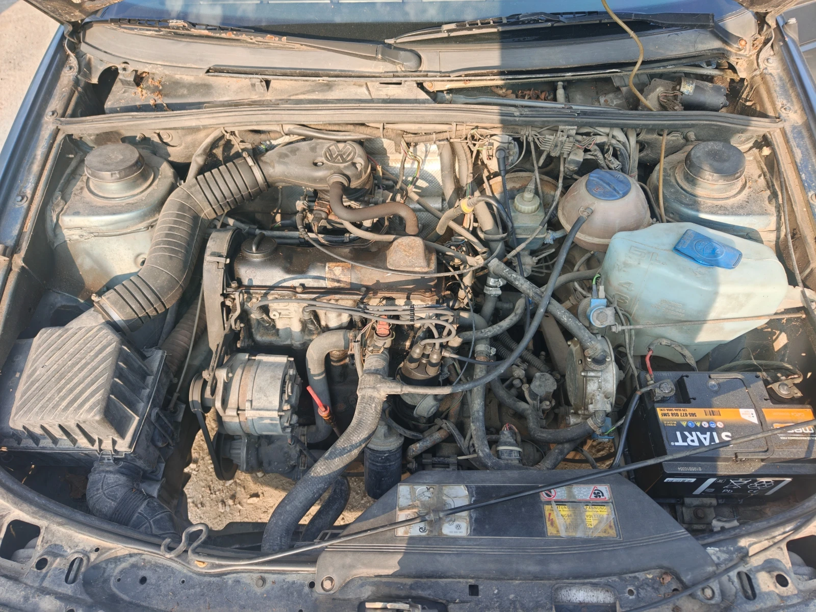 VW Passat, снимка 14 - Автомобили и джипове - 55662561