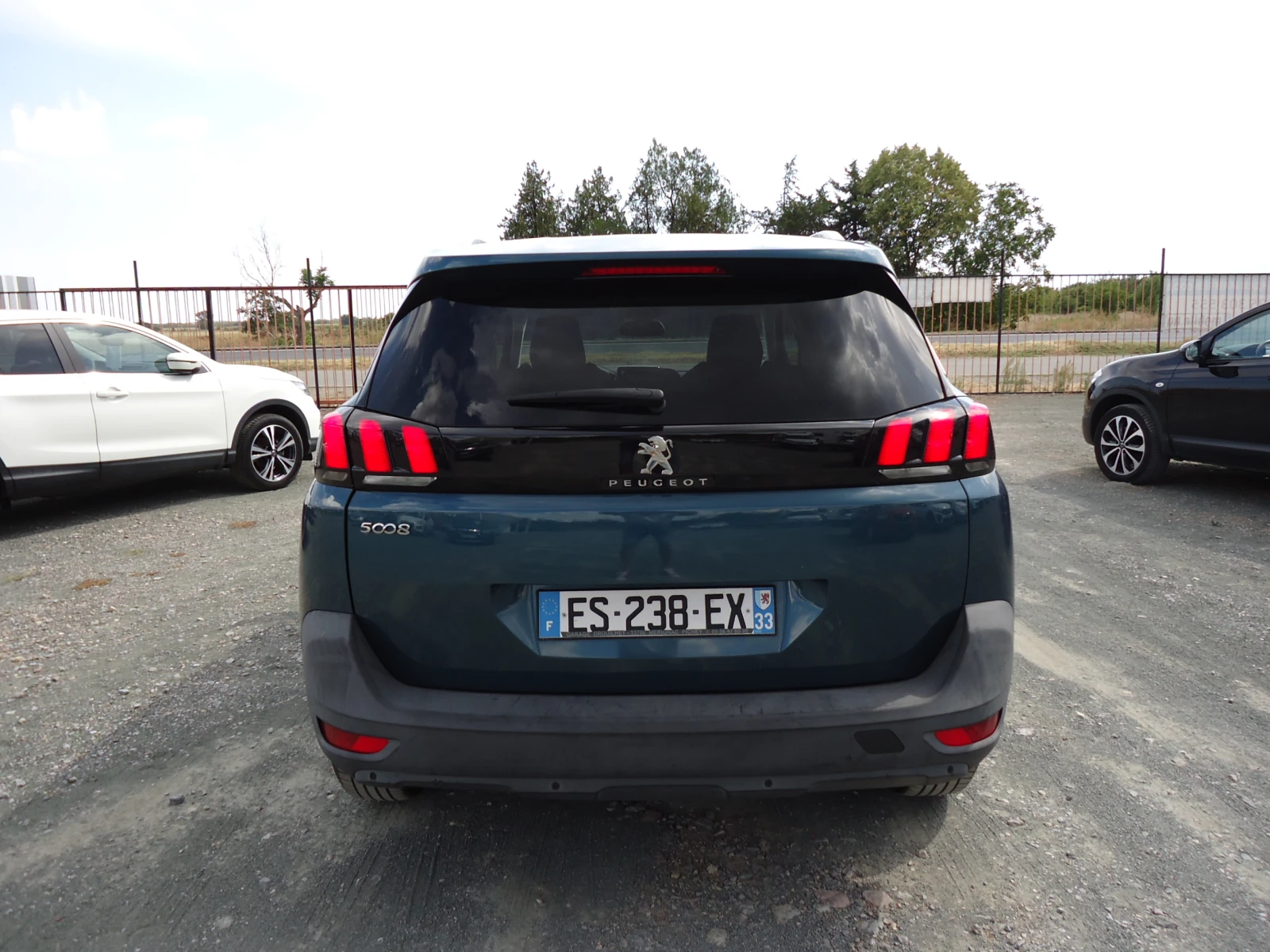 Peugeot 5008 1.6 BlueHDI АВТОМАТИК, снимка 6 - Автомобили и джипове - 55940718