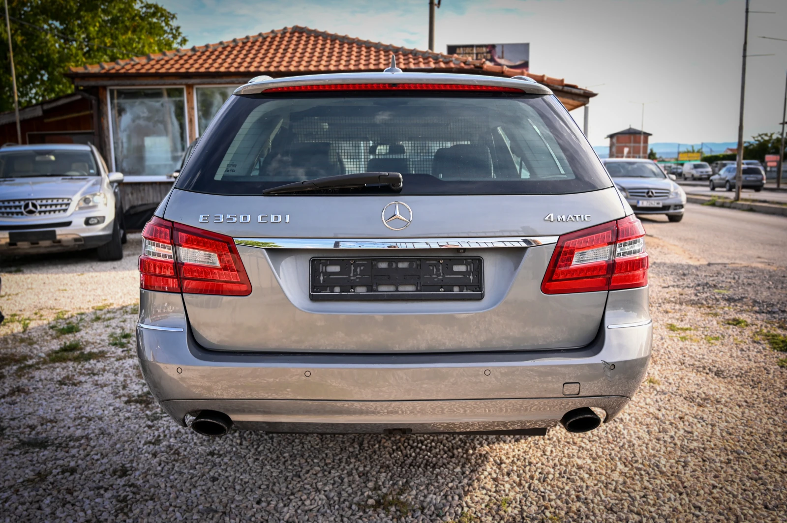 Mercedes-Benz E 350 4MATIC ELEGANCE+ , снимка 4 - Автомобили и джипове - 56183439