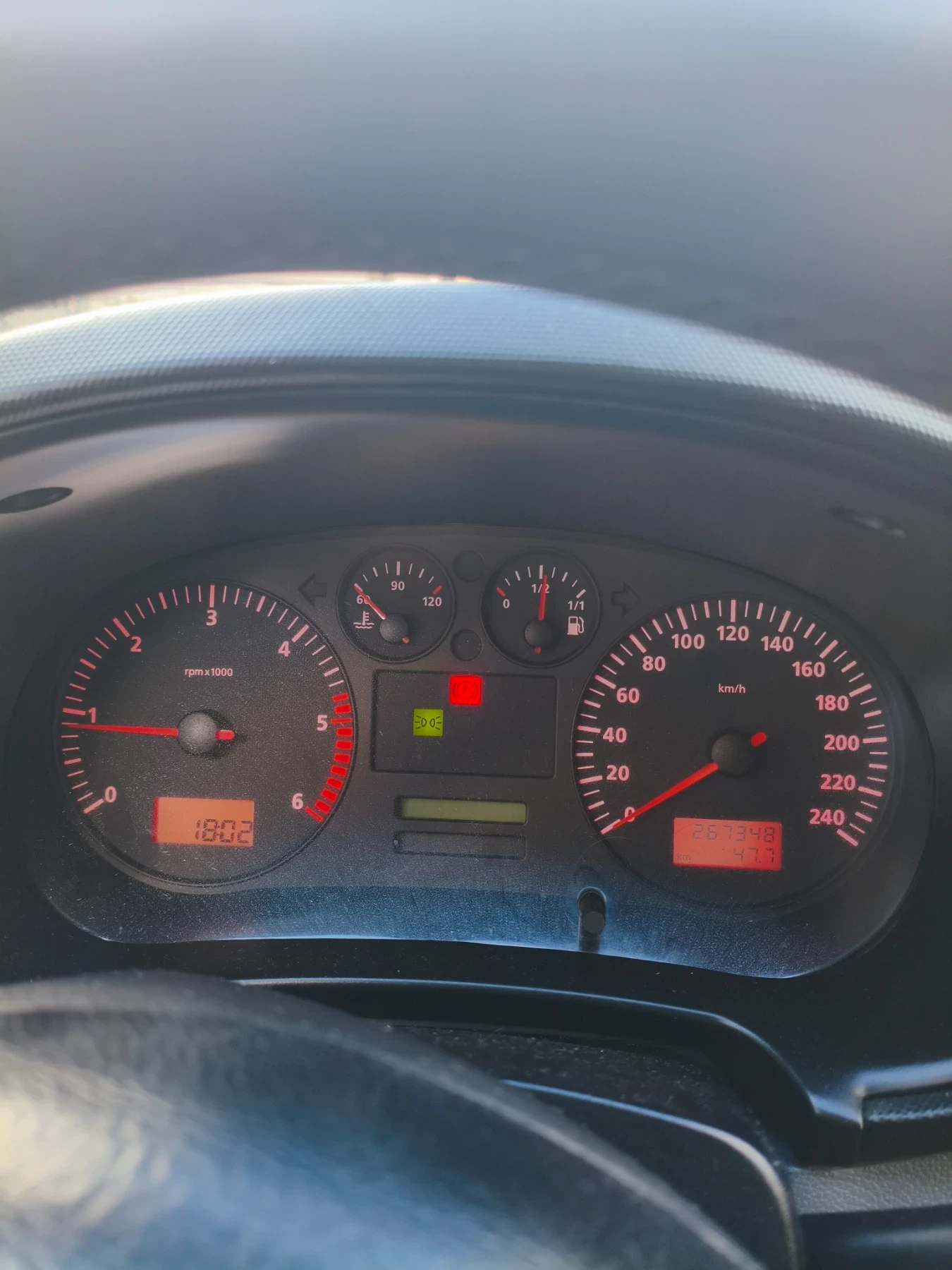 Seat Leon, снимка 5 - Автомобили и джипове - 56214631